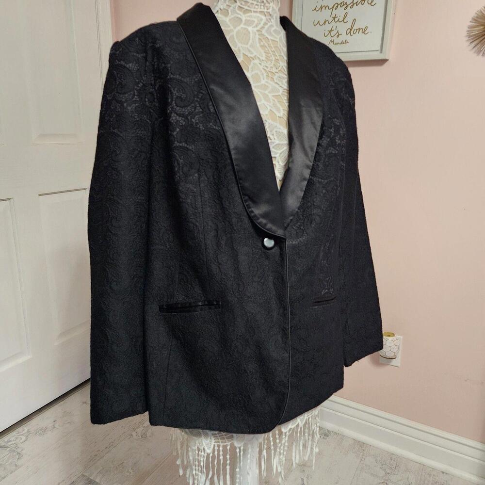 Flawless Black lace Liz Claiborne jacket blazer satin collar and lapel 20 W